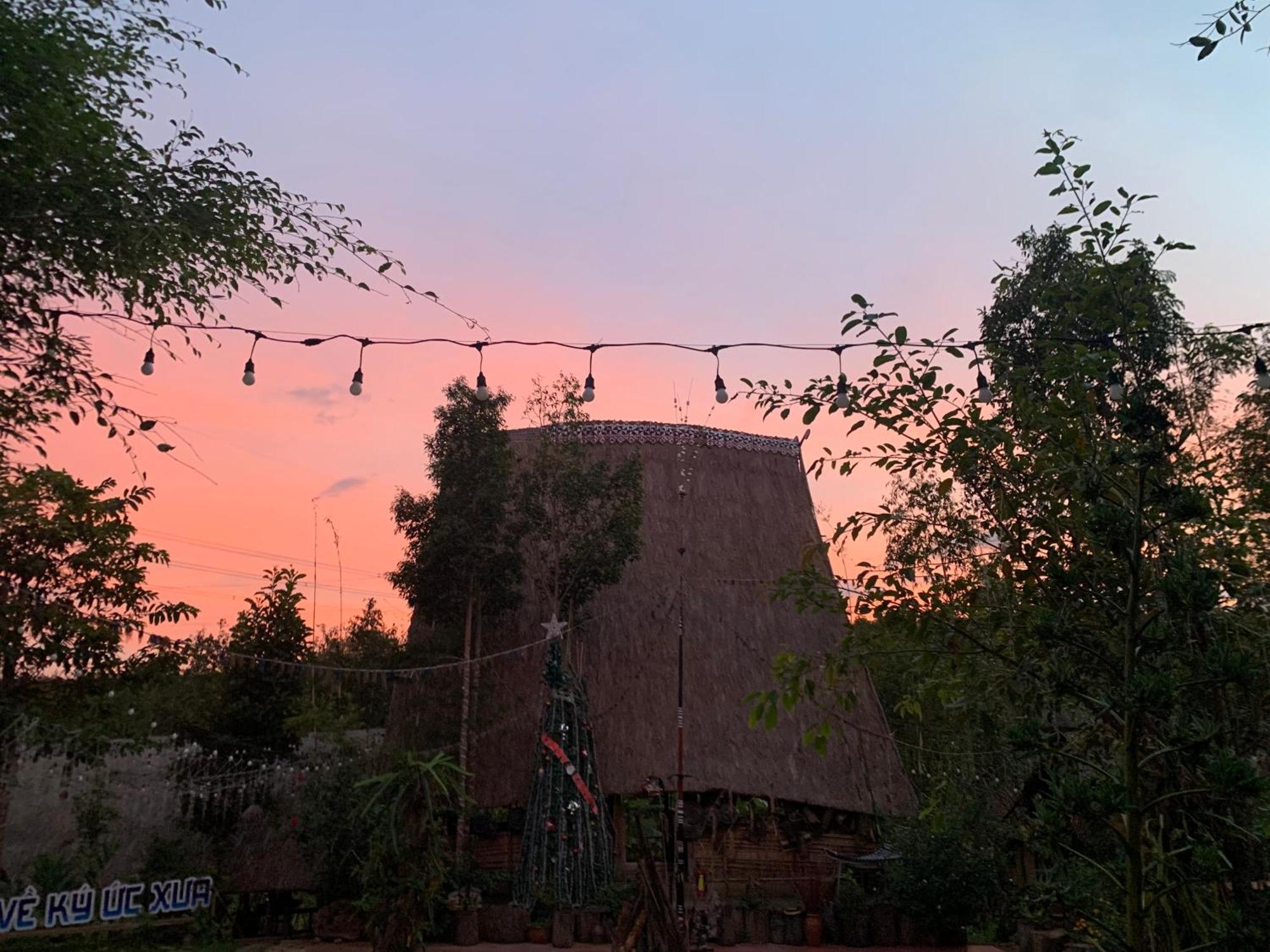 Khu Du Lich Sinh Thai, Nghi Duong Homestay Hoang Anh - Kon Xom Luh Tỉnh Kontum Kültér fotó