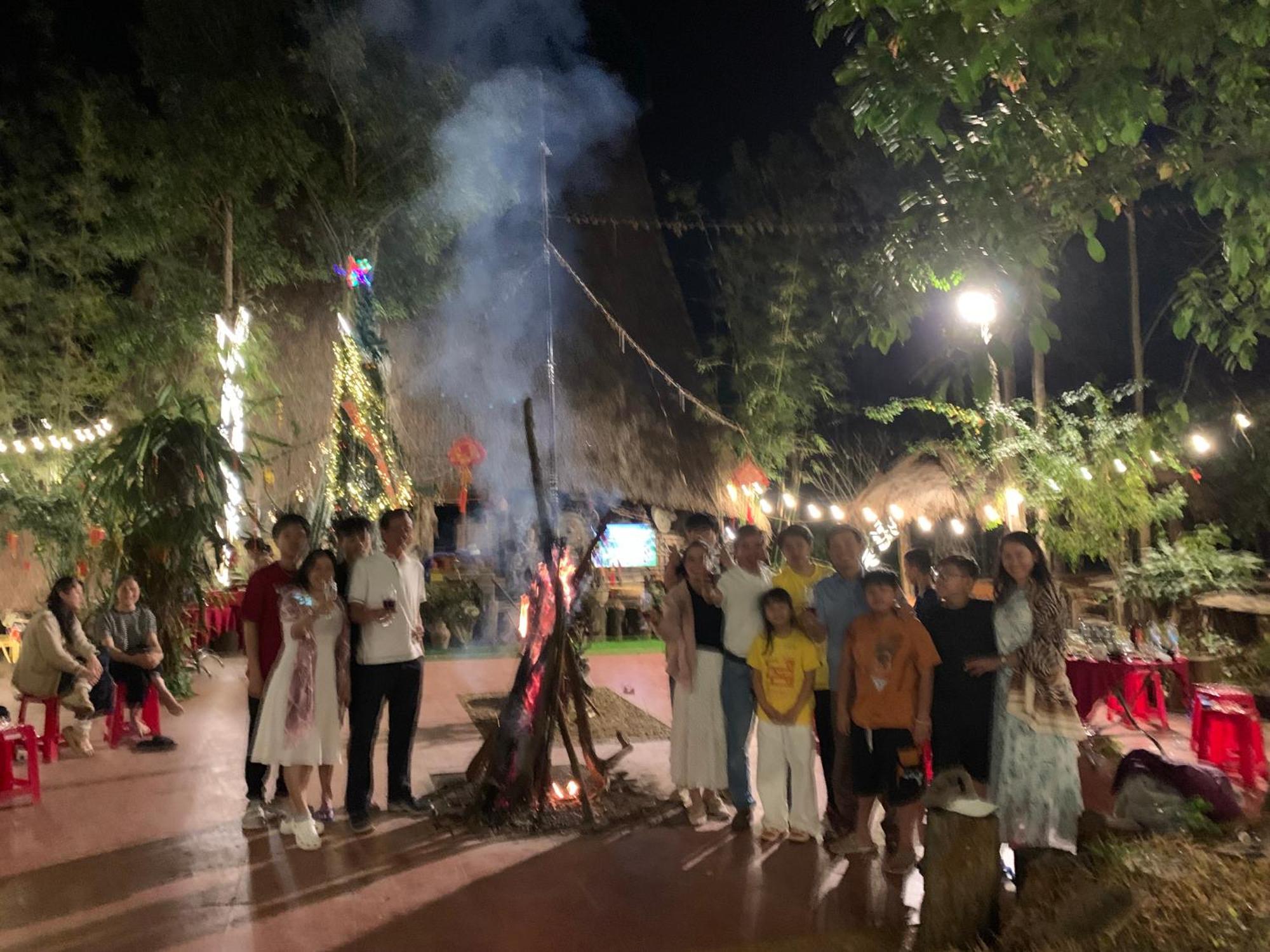 Khu Du Lich Sinh Thai, Nghi Duong Homestay Hoang Anh - Kon Xom Luh Tỉnh Kontum Kültér fotó